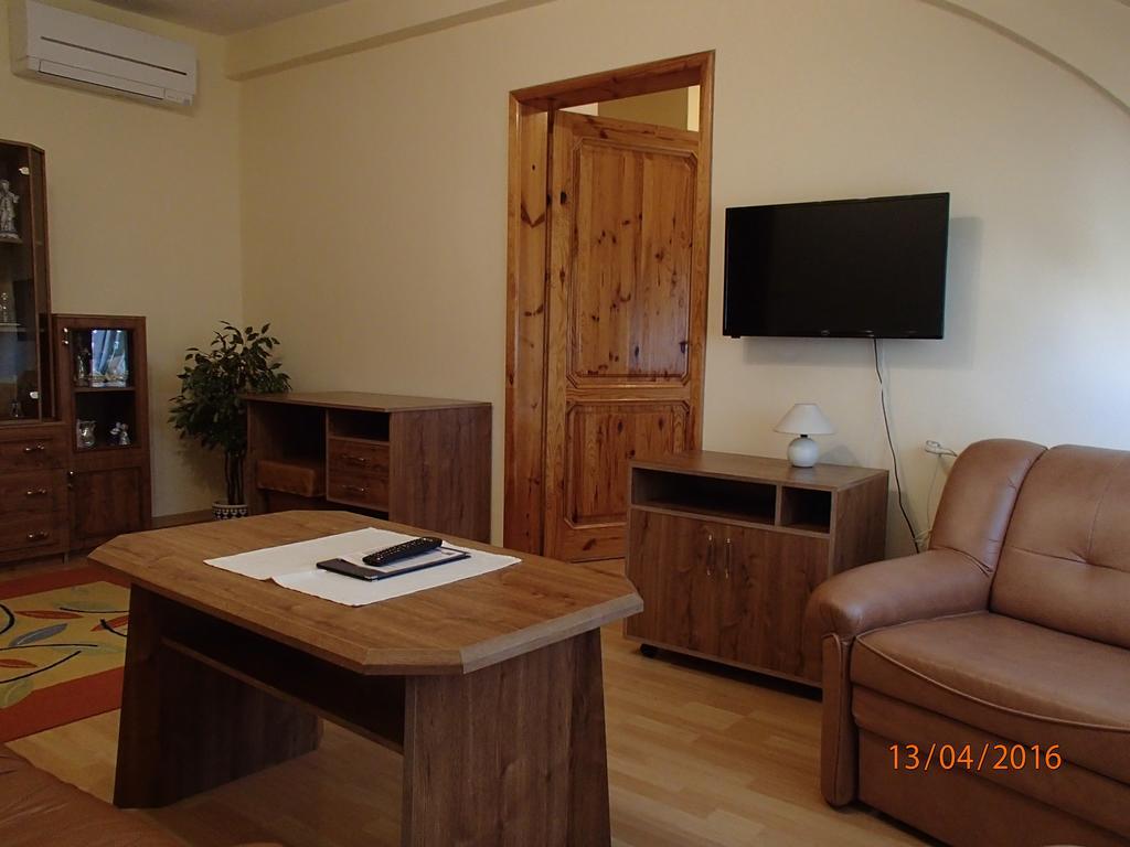 Pension Magnolia Trenčín Екстериор снимка