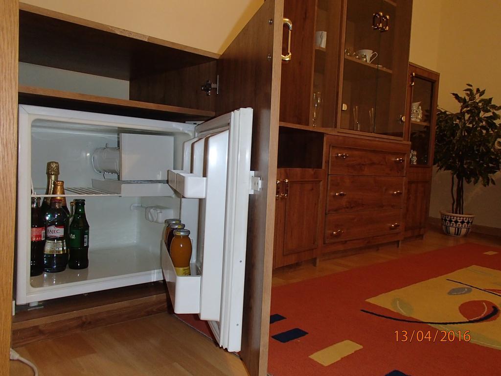 Pension Magnolia Trenčín Екстериор снимка