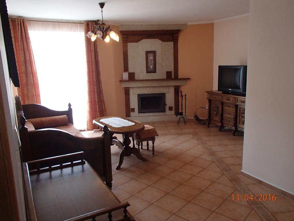 Pension Magnolia Trenčín Екстериор снимка