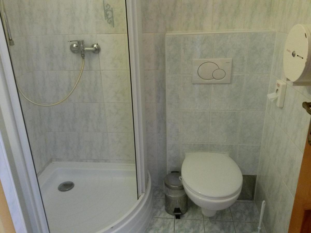 Pension Magnolia Trenčín Екстериор снимка