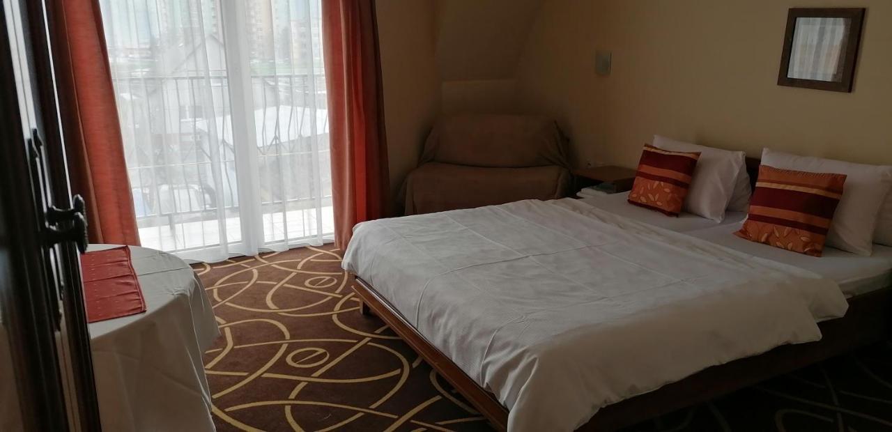 Pension Magnolia Trenčín Екстериор снимка