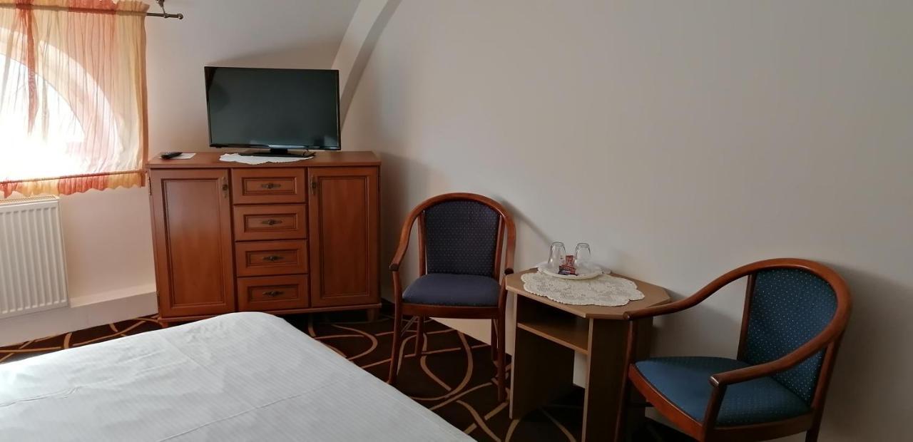Pension Magnolia Trenčín Екстериор снимка